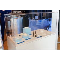 Plexiglas vitrinekap | plexiglas stolp | maquettekap op maat