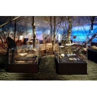 Plexiglas vitrinekap | plexiglas stolp | maquettekap op maat