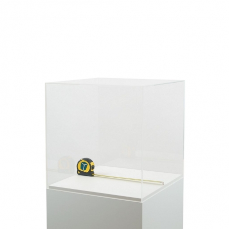 Plexiglas vitrinekap | plexiglas stolp | maquettekap op maat Plexiglas vitrinekap | plexiglas stolp | maquettekap op maat