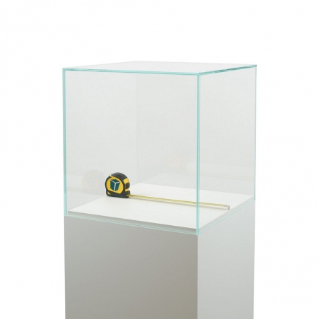 Glazen vitrinekap | glazen stolp voor op sokkel | museumvitrine Glazen vitrinekap | glazen stolp voor op sokkel | museumvitrine