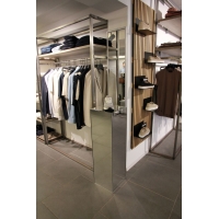 spiegel sokkel (plexiglas), 30 x 30 x 100 cm (lxbxh)