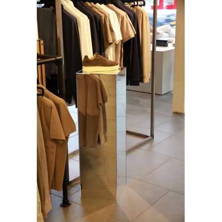 spiegel sokkel (plexiglas), 40 x 40 x 100 cm (lxbxh)